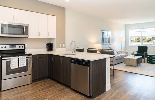 Centerville Apartment | Landing at Artist Walk - 1 Bedroom in Centerville