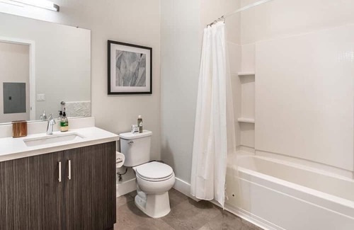 Centerville Apartment | Landing at Artist Walk - 1 Bedroom in Centerville