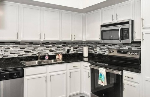 Flagler Village Apartment | Landing at Aviah - 2 Bedrooms in Central Fort Lauderdale