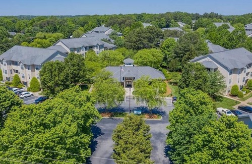 Woodland Hills Apartment | Landing at Brassfield Park Apartments - 1 Bedroom in North Greensboro