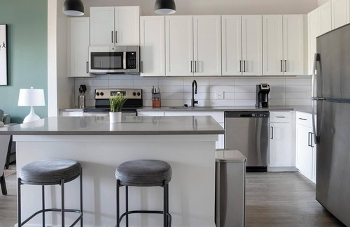 Sugar Hill Apartment | Landing at Cadence Sugar Hill - 1 Bedroom in Su.