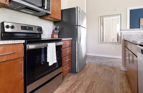 Paw Creek Apartment | Landing at Celsius - 2 Bedrooms in Wedgewood