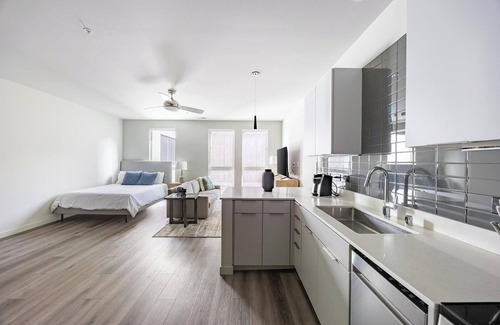 Reno/Tahoe Airport Apartment | Landing at Emory at RED - Studio in Reno