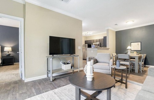 Lexington Apartment | Landing at Enclave at Hartland - 2 Bedrooms in Tanbark
