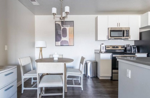 Boise Bench Apartment | Landing at Encore Skyline Apartments - 2 Bedrooms in Boise Bench