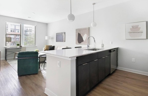 Downtown Apartment | Landing at Foster on the Park - 1 Bedroom in Do.