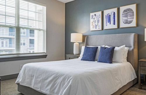 Flowery Branch Apartment | Landing at Gibson Flowery Branch - 2 Bedrooms in Downtown Flowery Branch