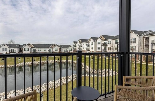 Riverside Apartment | Landing at Grafton Park - 2 Bedrooms in Riverside