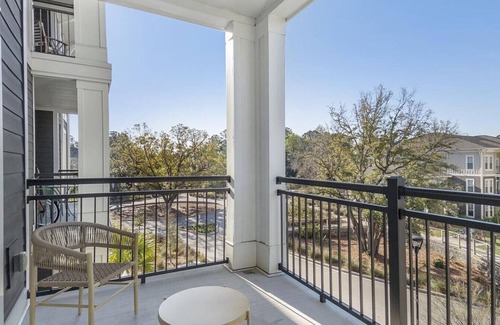 West Ashley Apartment | Landing at Heyward West Ashley - 1 Bedroom in West Ashley