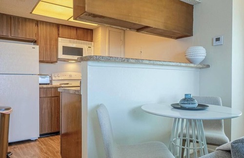 Biggs Field Apartment | Landing at High Ridge Apartments - 1 Bedroom in East El Paso
