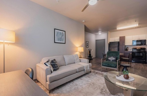 Tobin Hill Apartment | Landing at Lofts on Main - 2 Bedrooms in Tobin .