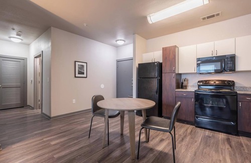 Tobin Hill Apartment | Landing at Lofts on Main - 2 Bedrooms in Tobin .