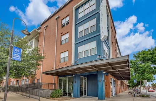 Tobin Hill Apartment | Landing at Lofts on Main - 3 Bedrooms in Tobin .