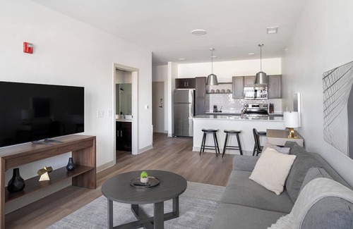 McCordsville Apartment | Landing at McCord Square - 1 Bedroom in Mc Cord.