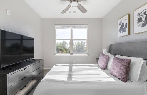 Louisville Apartment | Landing at North Main at Steel Ranch - 2 Bedrooms in Downtown Louisville
