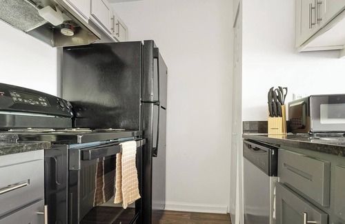 Winston - Salem Apartment | Landing at Northcliffe Forest - 1 Bedroom in No.