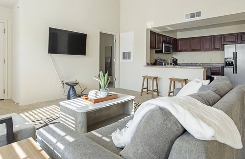 Broken Arrow Apartment | Landing at Park at Mission Hills - 2 Bedrooms in Broken Arrow