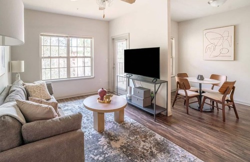 Covington Apartment | Landing at Reagan Crossing - 1 Bedroom in Downtown Covington