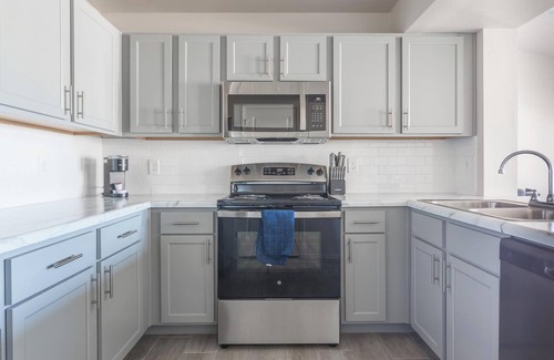 Broken Arrow Apartment | Landing at Redbud Ranch - 1 Bedroom in Broken A.