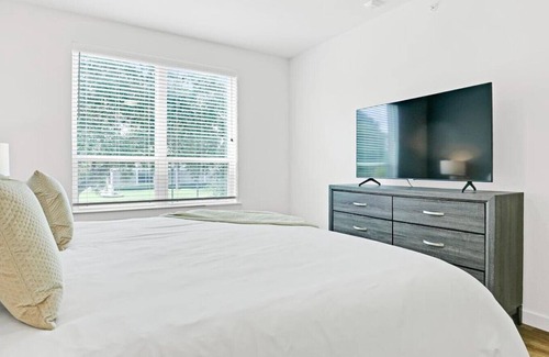 Brookhollow Apartment | Landing at The Dacoma Apartments - 1 Bedroom in Lazybrook / Timbergrove