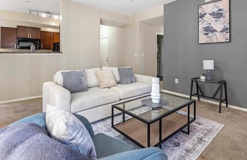 Germantown Apartment | Landing at The Grove at Germantown - 2 Bedrooms in Hunters Run
