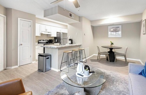 Church Street Apartment | Landing at The Hub at 934 - 1 Bedroom in Riverdale