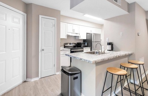 Church Street Apartment | Landing at The Hub at 934 - 1 Bedroom in Riverdale