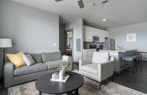 University District Apartment | Landing at The Nine @ Memphis - 3 Bedrooms in U.