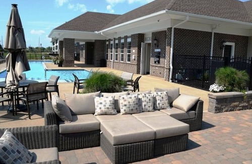 Columbus Apartment | Landing at The View at Polaris - 1 Bedroom in Far North