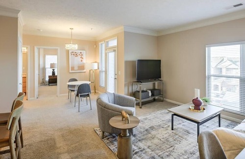 Omaha Apartment | Landing at Whispering Hills - 1 Bedroom in Northwest Omaha
