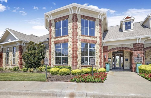 Fossil Creek Apartment | Landing | Beautiful 1BD, Gym, Pool