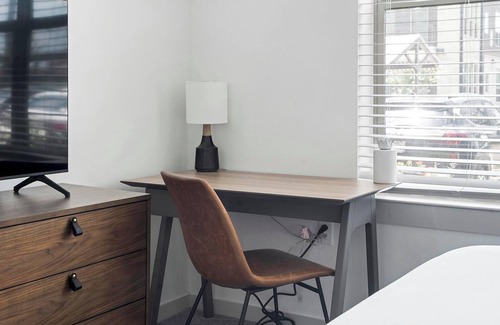 Austin Apartment | Landing | Beautiful 1BD, Gym, Yoga Studio