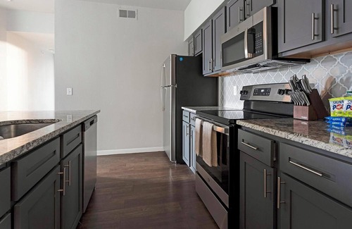 San Antonio Apartment | Landing | Beautiful 2BD, Pool, Gym