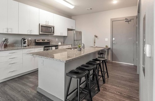 University District Apartment | Landing | Beautiful 4BD, Pool, Game Room