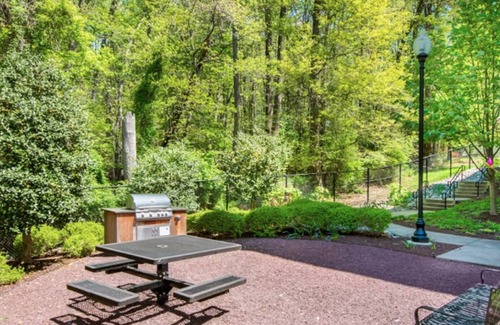 Chillum Apartment | Landing | Chic 1BD, Courtyard, Clubhouse
