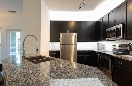 Park Ridge Apartment | Landing | Chic 1BD, Courtyard, Pool