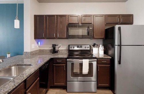 South Nashville Apartment | Landing | Incredible 1BD, Gym, Clubhouse