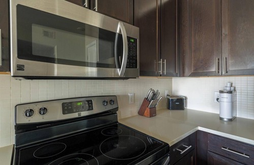 Katy Apartment | Landing | Incredible 1BD, Courtyard, Gym