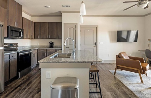 Manor Apartment | Landing | Incredible 1BD, Pool, Gym