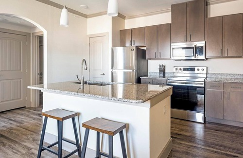 Manor Apartment | Landing | Incredible 1BD, Pool, Gym