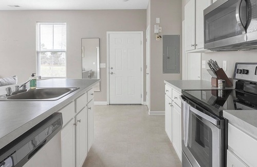 Canal Winchester Apartment | Landing | Incredible 1BD, Clubhouse, Gym