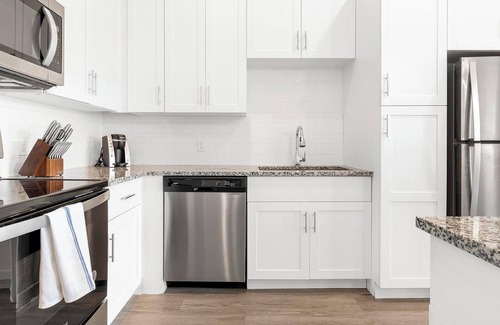 Southeast Orlando Apartment | Landing | Incredible 1BD, Pool, Gym