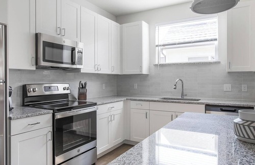 Tarrant County Apartment | Landing | Incredible 2BD, Clubhouse, Yoga Studio