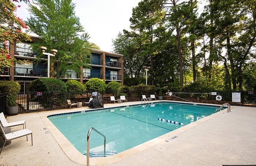 Northeast Raleigh Apartment | Landing | Incredible Studio, Gym, Pool