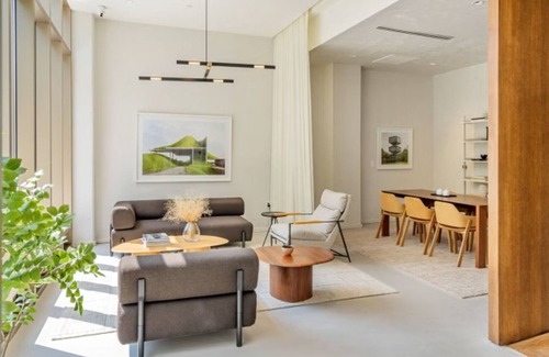 Durham Apartment | Landing | Incredible Studio, Rooftop Lounge, Gym