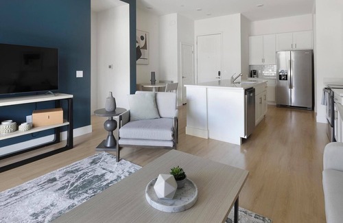 Casas Adobes Apartment | Landing | Incredible 2BD, Pool