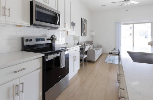 Casas Adobes Apartment | Landing | Incredible 2BD, Pool