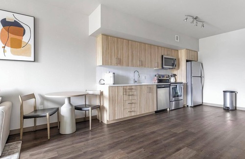 Northwest Portland Apartment | Landing | Modern 1BD, Courtyard, Gym