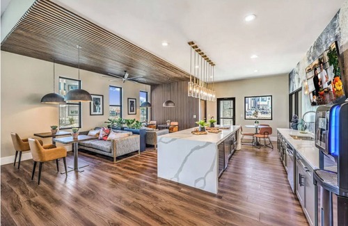 Townsite Apartment | Landing | Modern 1BD, Pool, Rooftop Lounge