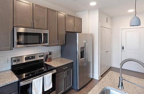 Stone Oak Apartment | Landing | Modern 1BD, Clubhouse, Game Room